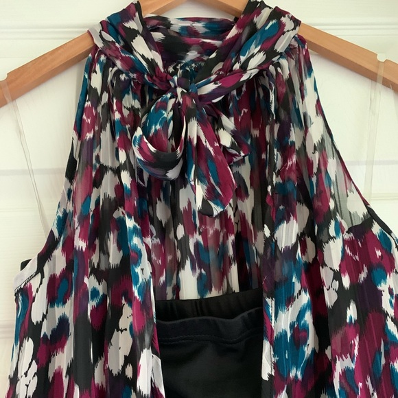 Halter Top - Picture 5 of 8